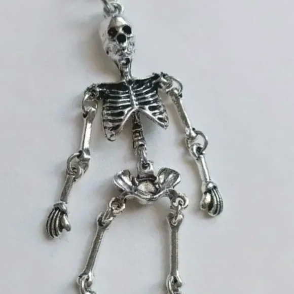 Silver Skeleton Pendant Necklace He moved about ! - Picture 5 of 7
